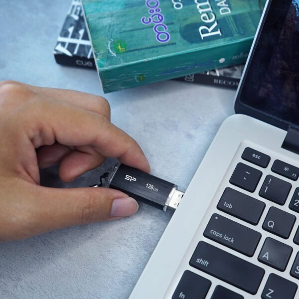 DSC07650 128GB.Jpg | Technodora Sri Lanka